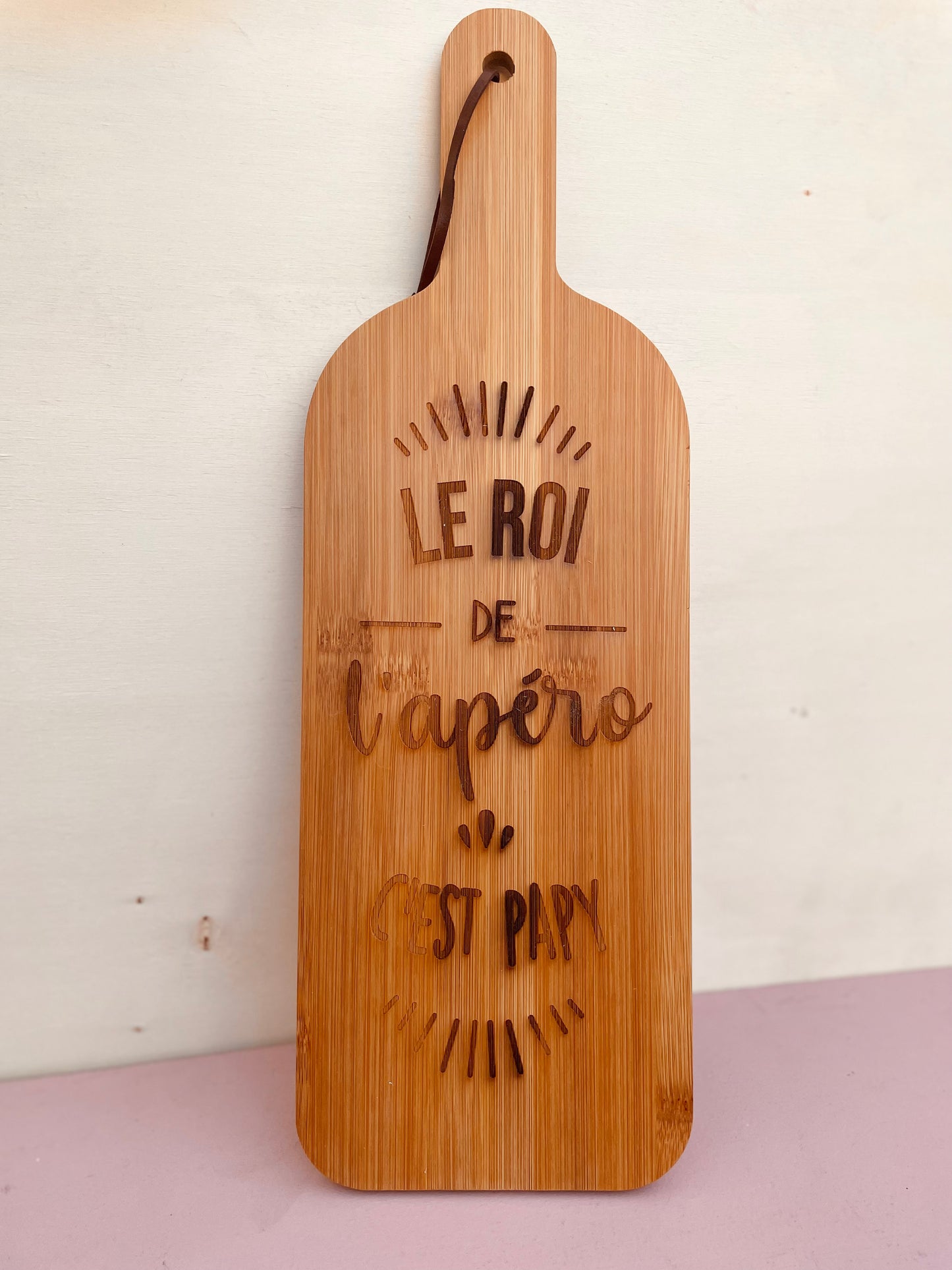 PLANCHE À DÉCOUPER BOUTEILLE