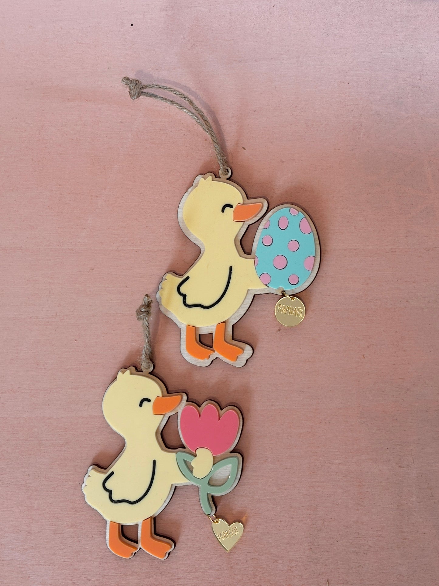 SUSPENSION POUSSIN DE PÂQUES - PERSONNALISÉE