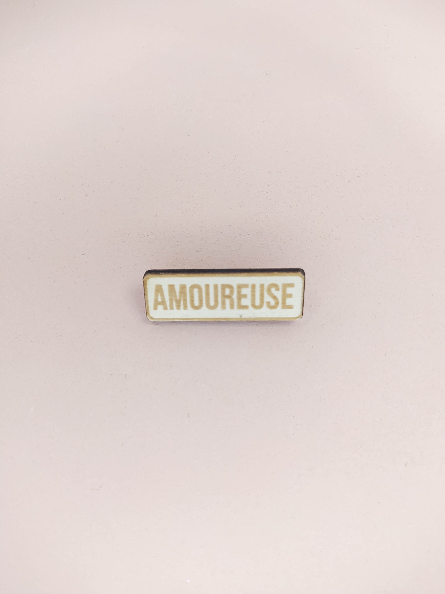 BROCHES - MESSAGE
