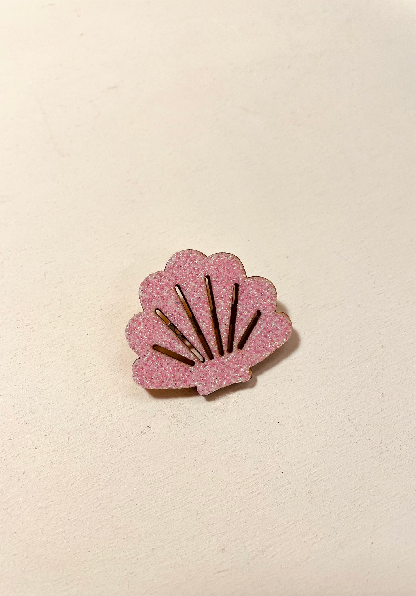 BROCHE - COQUILLAGE PAILLETTE