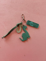 Charger l&#39;image dans la galerie, PORTE CLEFS BRELOQUES ENFANT - PERSONNALISABLE
