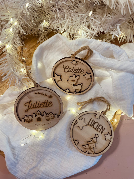 BOULE DE NOËL - SAPIN/BICHE/VILLAGE
