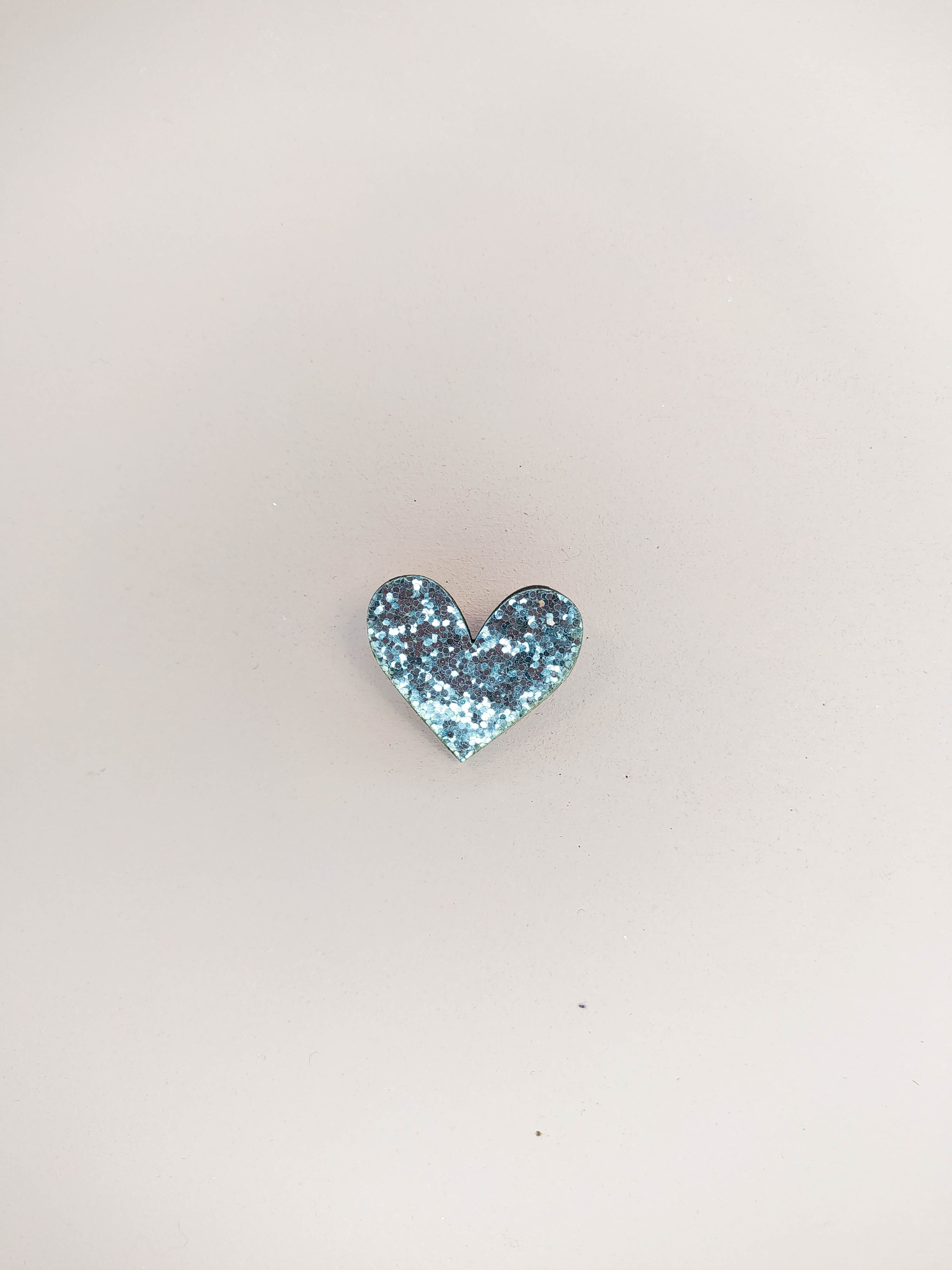 BROCHE - COEUR PAILLETTES