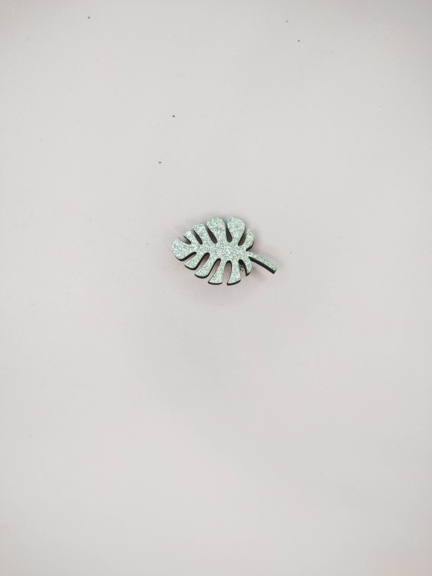 BROCHE - FEUILLAGE PAILLETTES