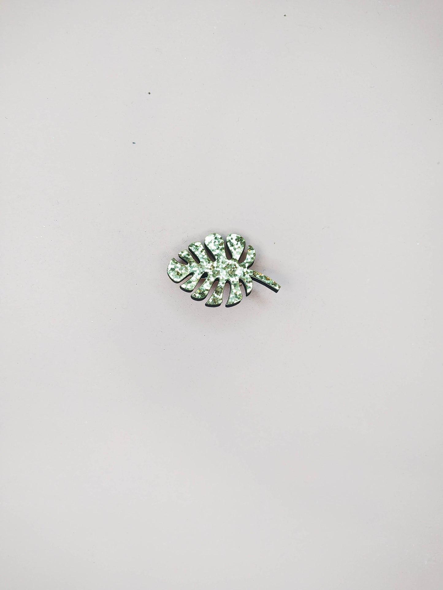 BROCHE - FEUILLAGE PAILLETTES