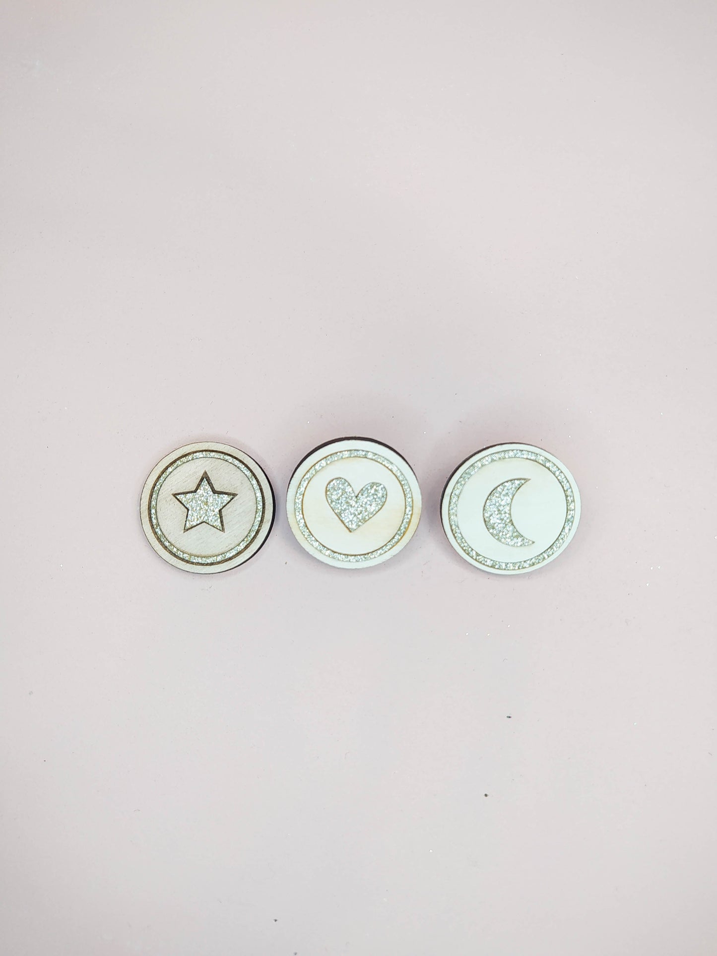 BROCHE COEUR/LUNE/ÉTOILE PAILLETTES